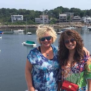 Meet your Posher, Christine